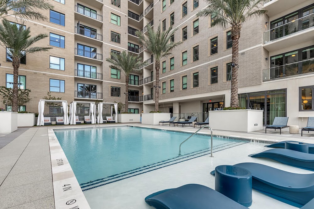 1010 Waugh Apartments