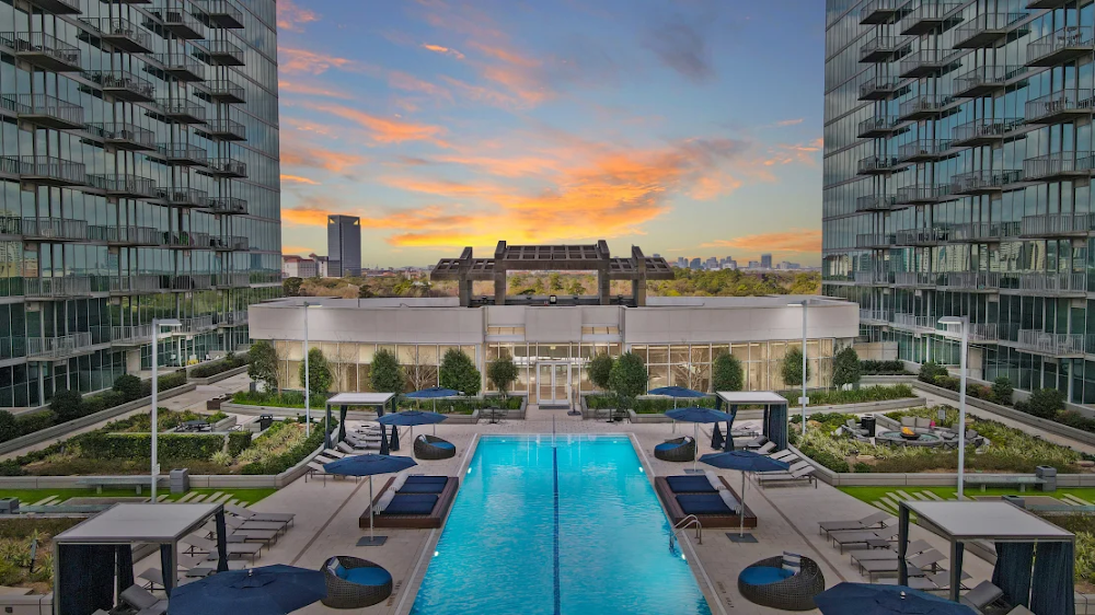Allure Hermann Park at Med Center
